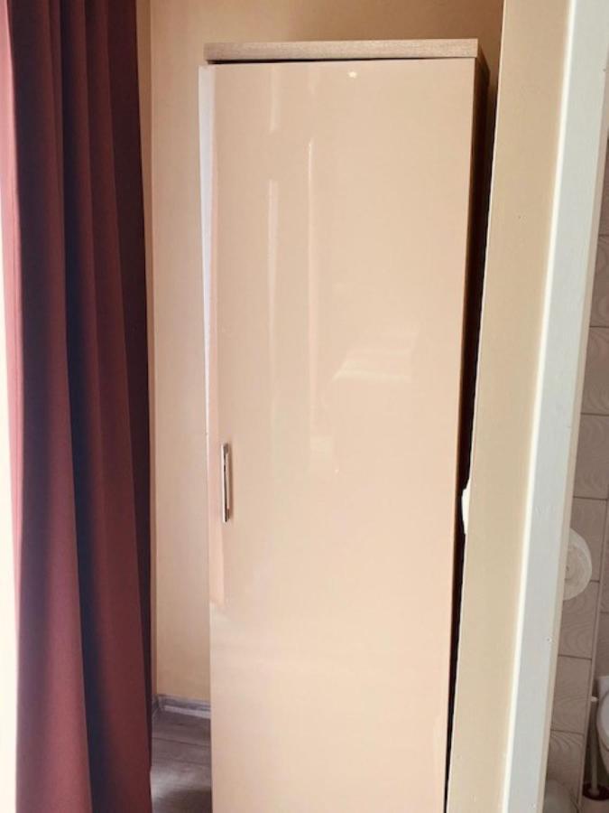Hotel Phenix Dilbeek Eksteriør billede