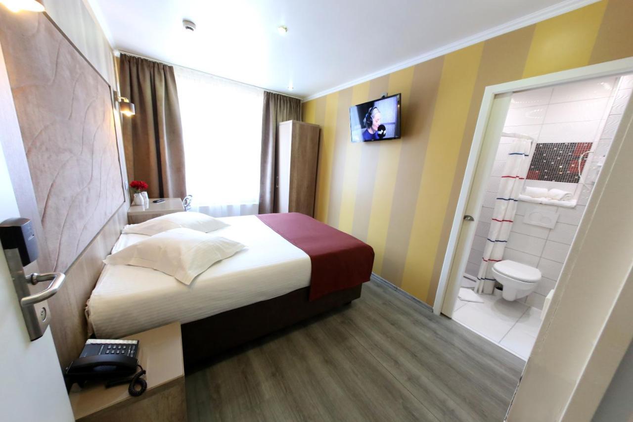 Hotel Phenix Dilbeek Eksteriør billede